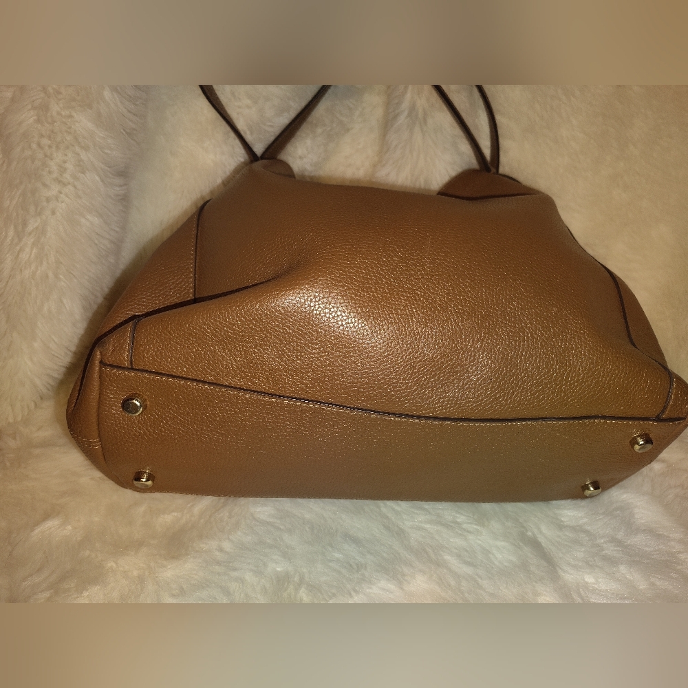 Authentic Coach Handbag - Picture 3 of 8